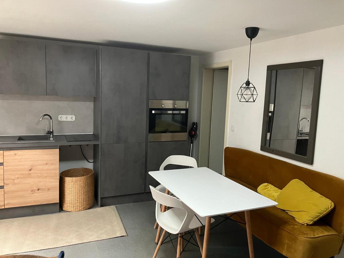 Gartenapartment Souterrain Fuer Hundefreunde Friesen